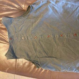 Army green tank top blouse w brown buttons up the back. Sz L. Universal Threads